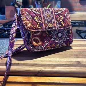 Vera Bradley crossbody shoulder bag